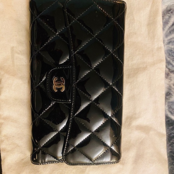 Chanel wallet - Picture 1 of 10